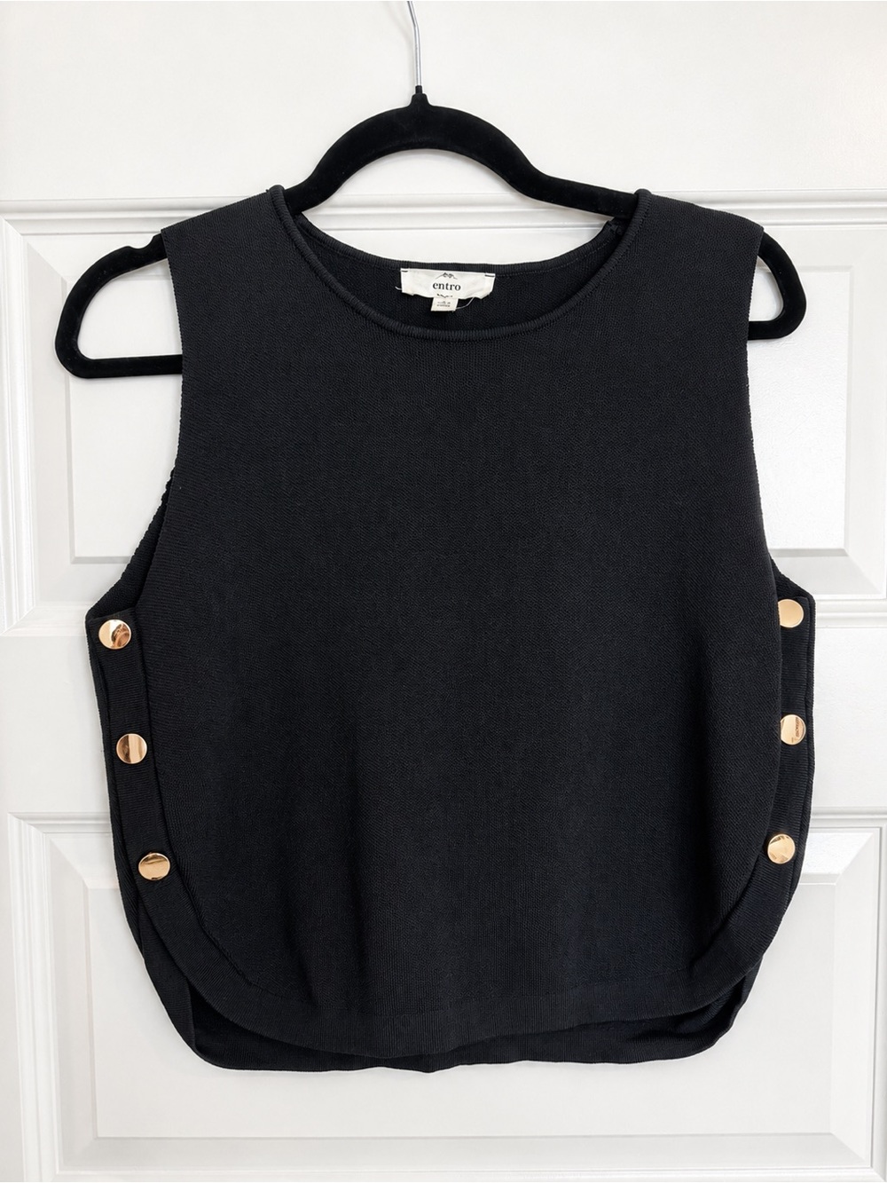 Entro Black Knit Sleeveless Top with Gold Button Detail - Large